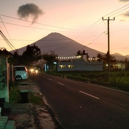 Mesari Homestay & Warung Amed Eksteriør billede