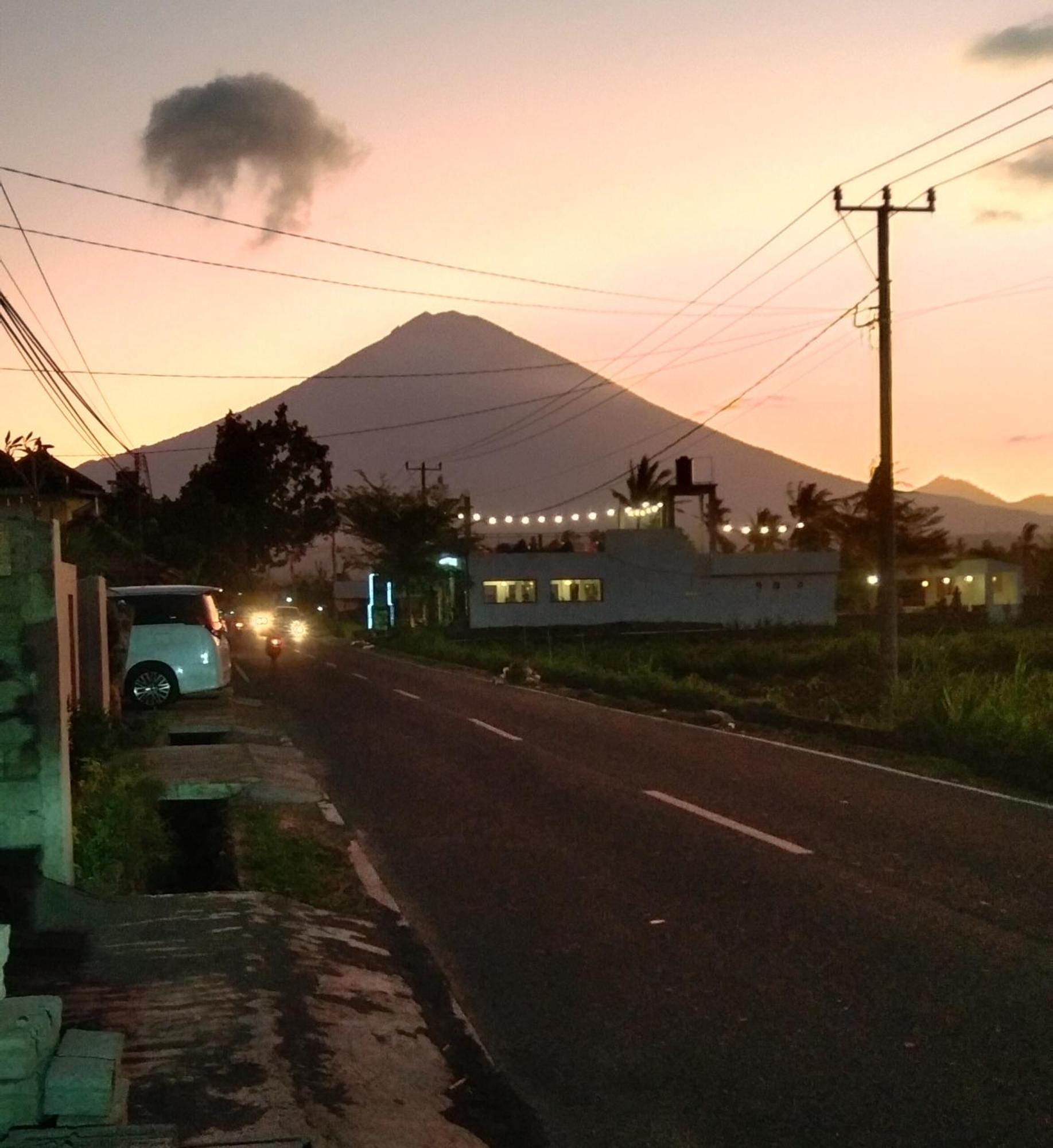 Mesari Homestay & Warung Amed Eksteriør billede