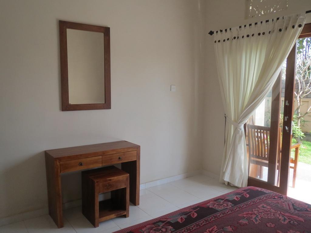 Mesari Homestay & Warung Amed Værelse billede