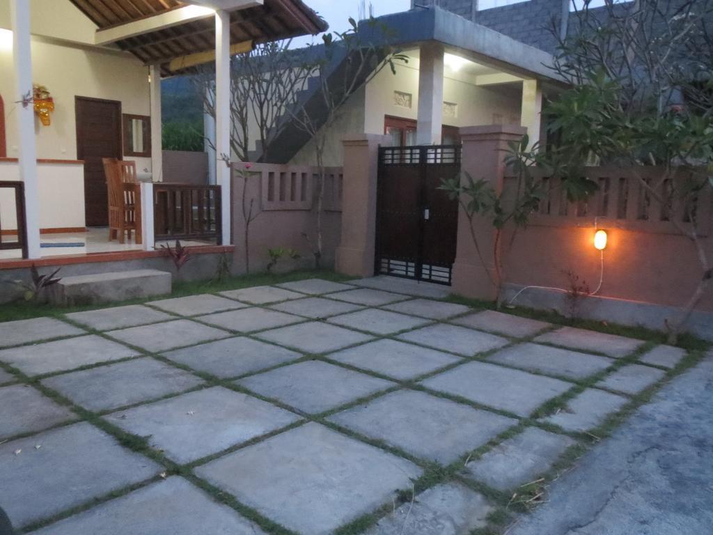 Mesari Homestay & Warung Amed Eksteriør billede