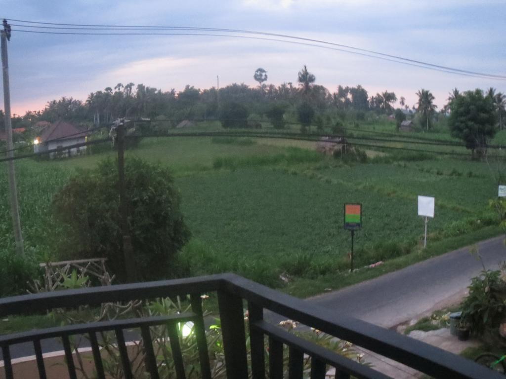 Mesari Homestay & Warung Amed Eksteriør billede